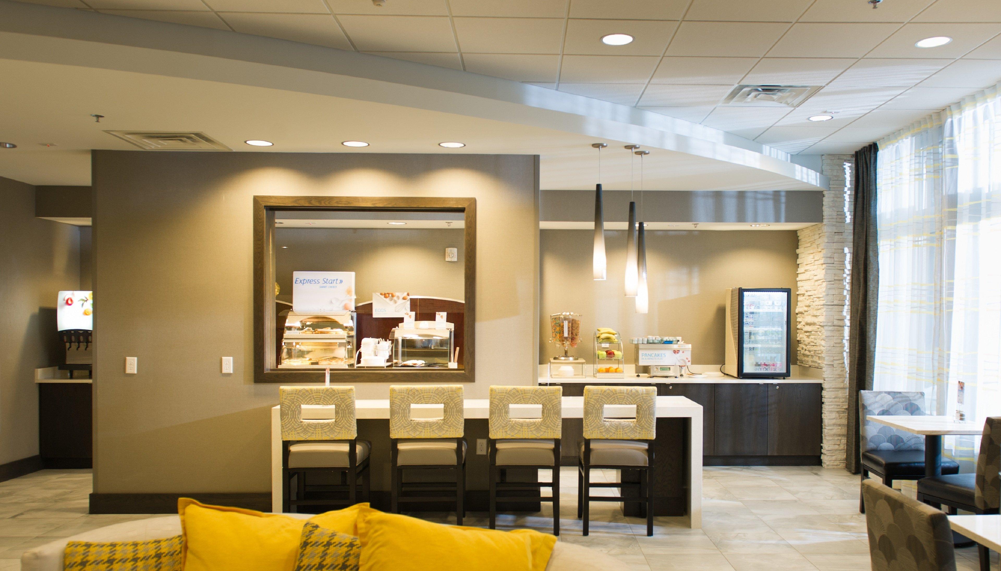 Holiday Inn Express And Suites Madison Central By Ihg Екстериор снимка