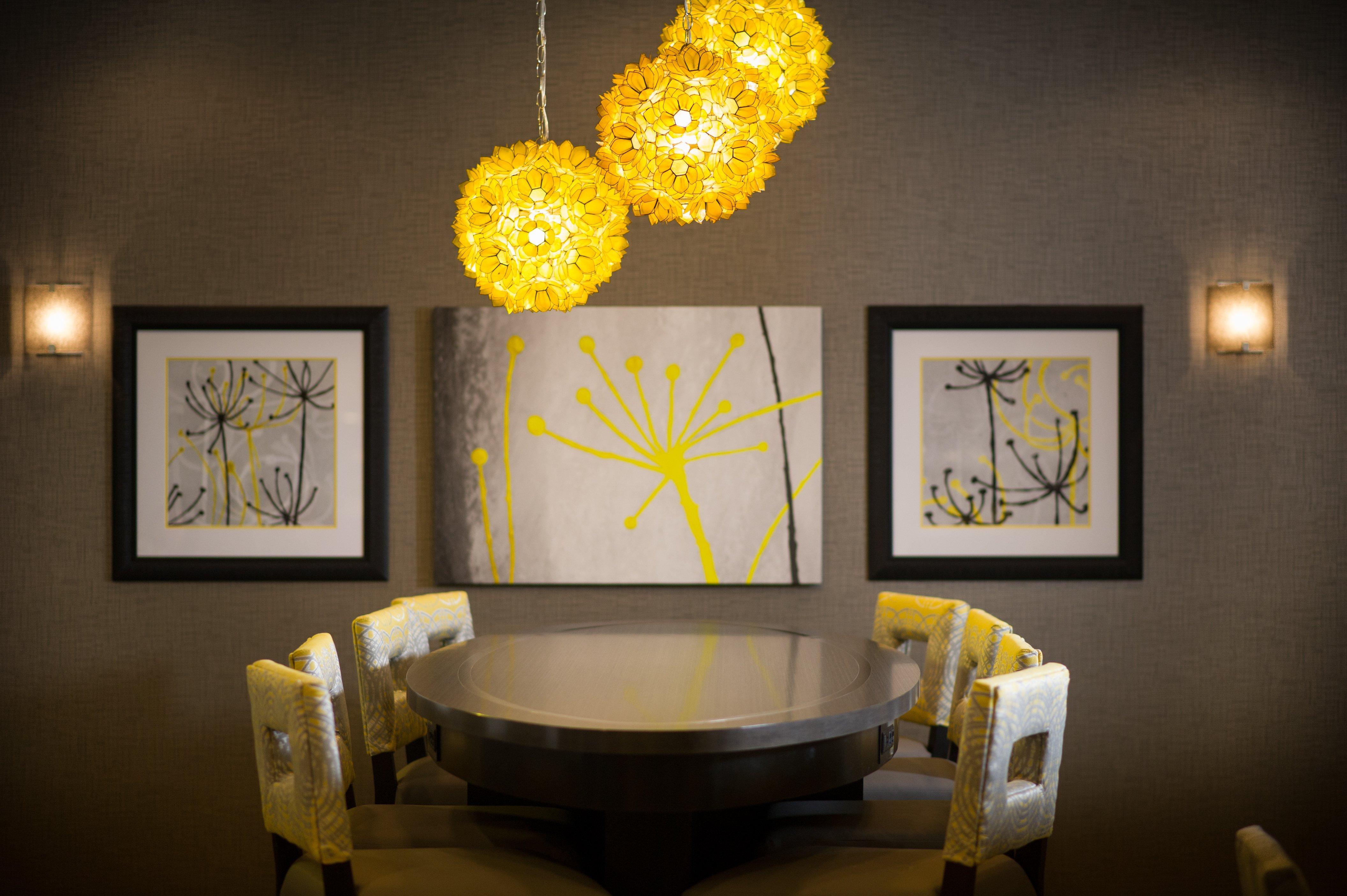 Holiday Inn Express And Suites Madison Central By Ihg Екстериор снимка